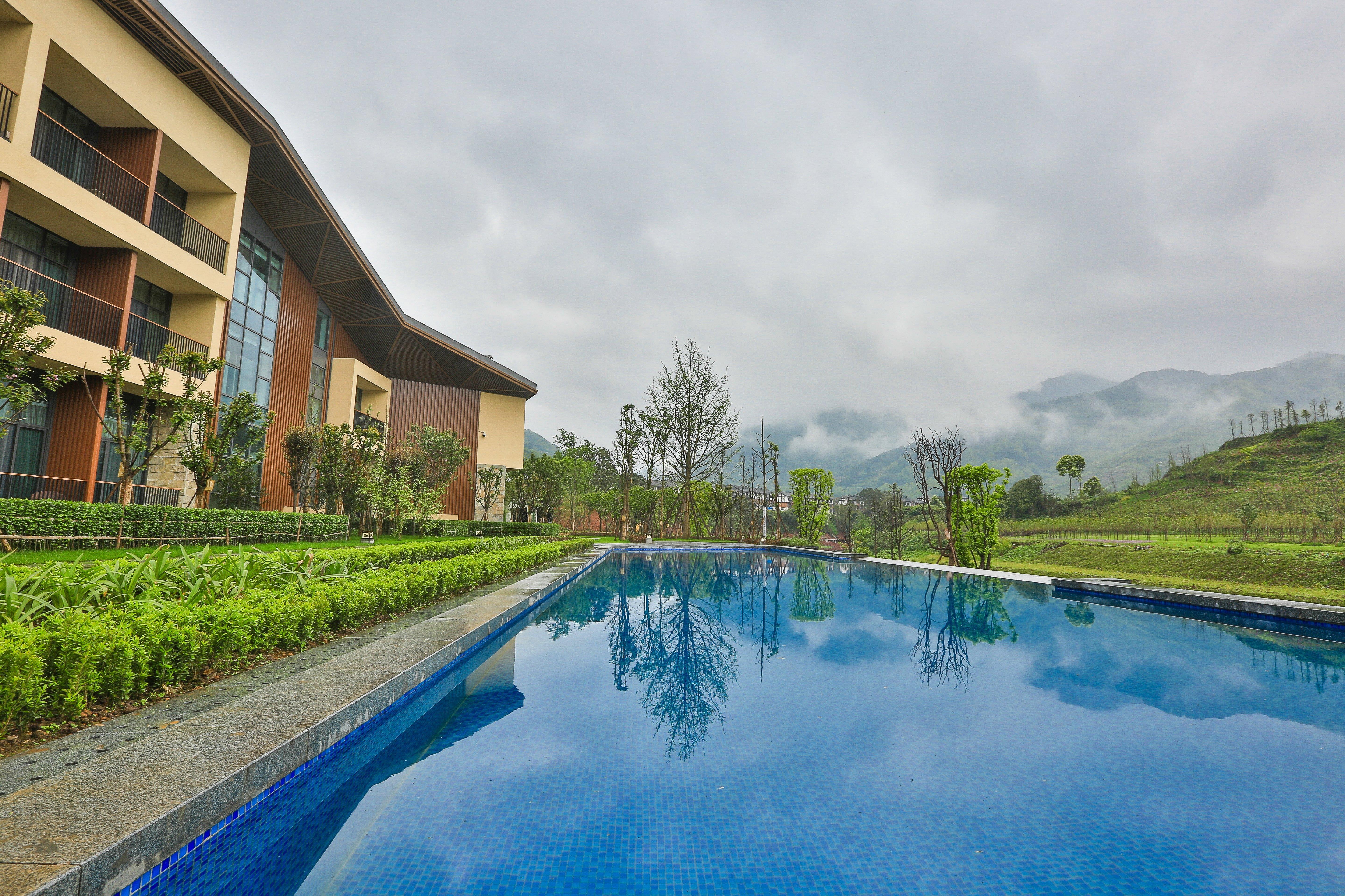 Holiday Inn Express Emei Mountain By Ihg Emei Shan Eksteriør billede