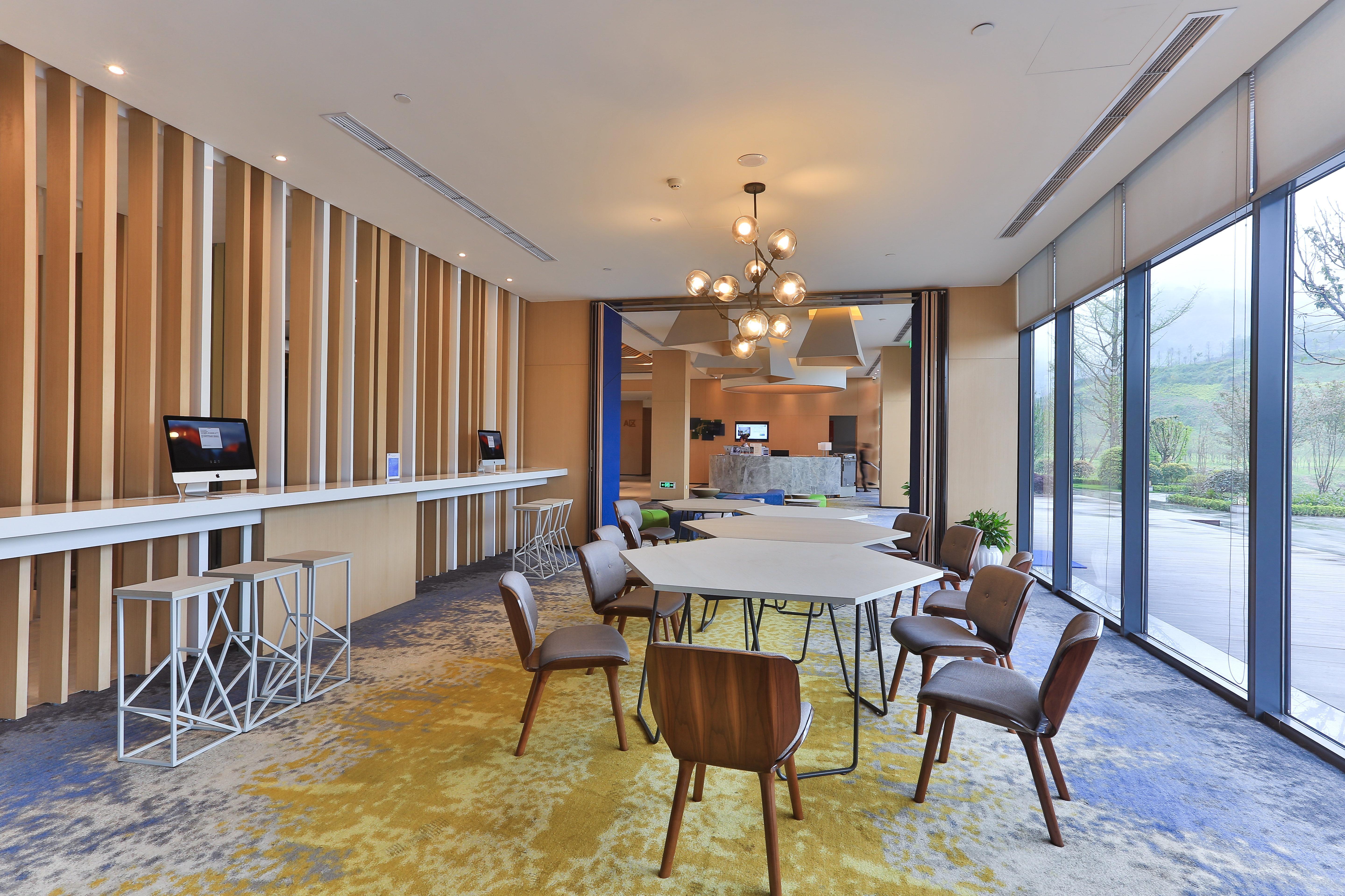 Holiday Inn Express Emei Mountain By Ihg Emei Shan Eksteriør billede