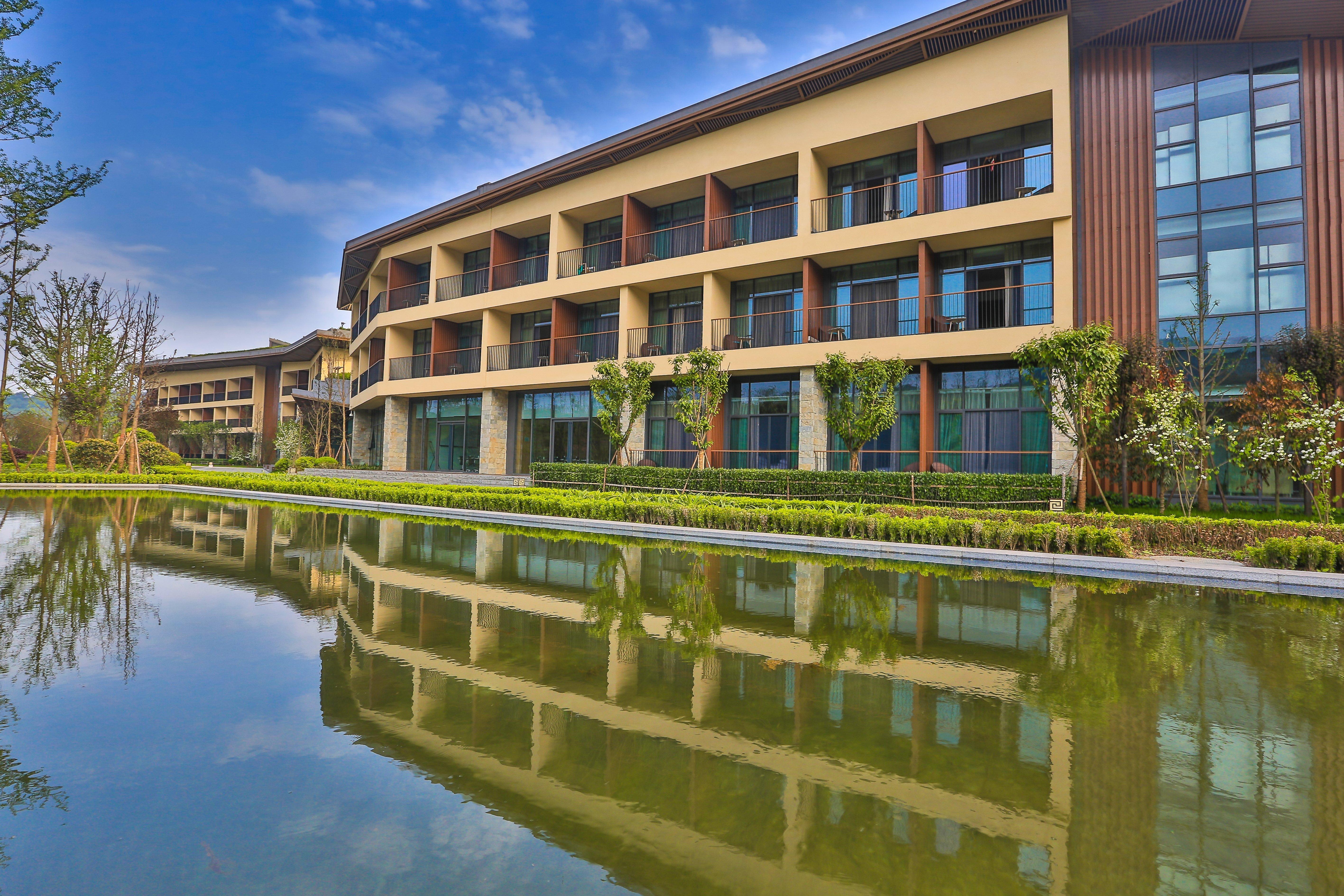 Holiday Inn Express Emei Mountain By Ihg Emei Shan Eksteriør billede