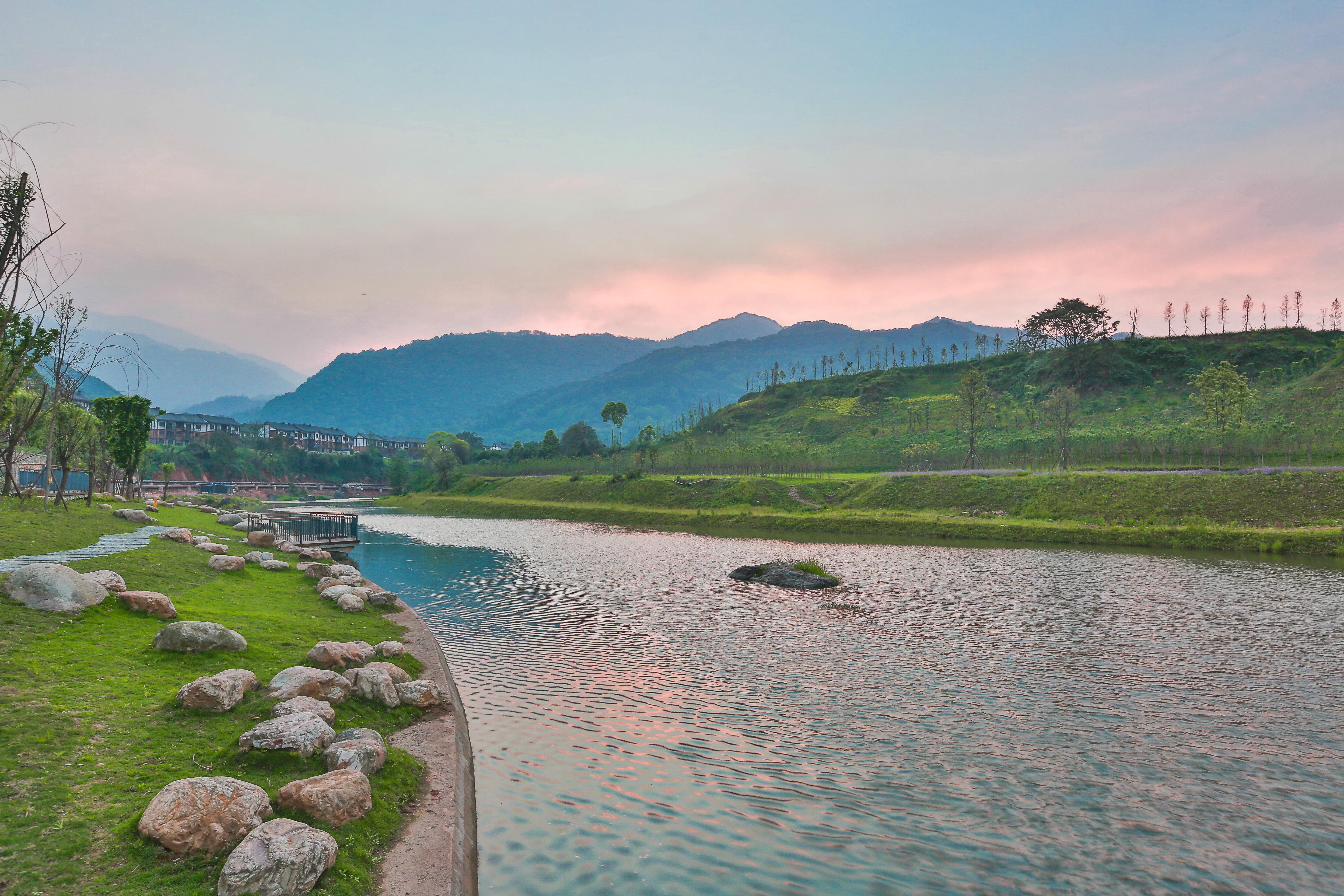 Holiday Inn Express Emei Mountain By Ihg Emei Shan Eksteriør billede